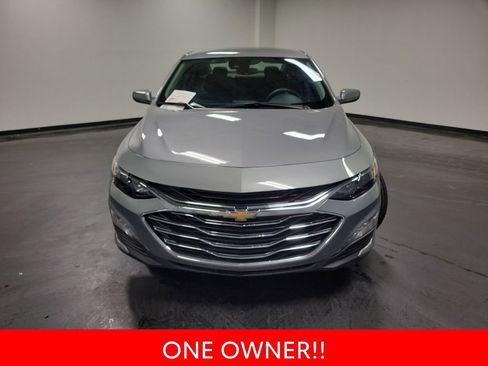 Used 2023 Chevrolet Malibu LT image 3