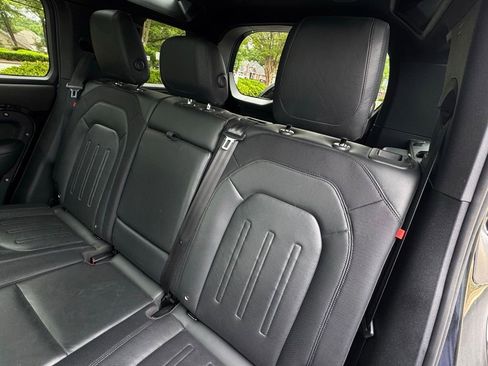 Used 2022 Land Rover Defender 110 X-Dynamic HSE AWD/4WD image 18