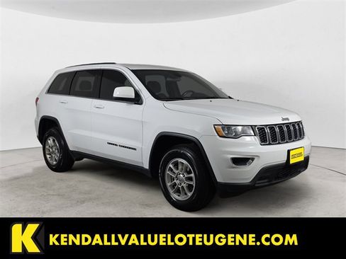 Used 2018 Jeep Grand Cherokee Laredo image 7