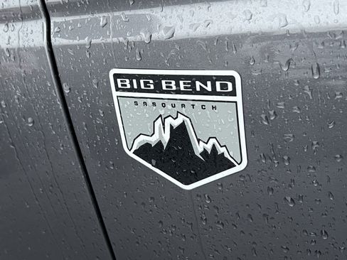 Used 2023 Ford Bronco Big Bend w/ Sasquatch Package image 9