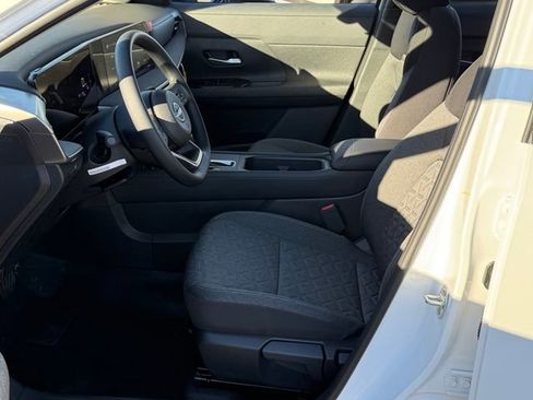 New 2026 Nissan Kicks SV w/ SV Premium Package FWD image 20