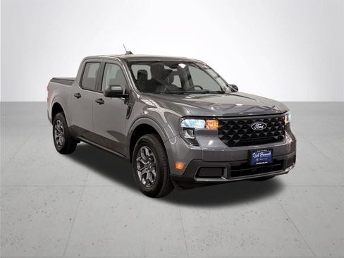 Certified 2025 Ford Maverick XLT FWD image 9