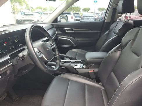 Certified 2024 Kia Telluride LX AWD/4WD image 17