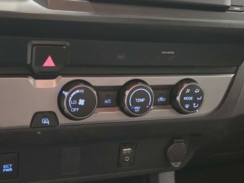 Used 2019 Toyota Tacoma SR image 24