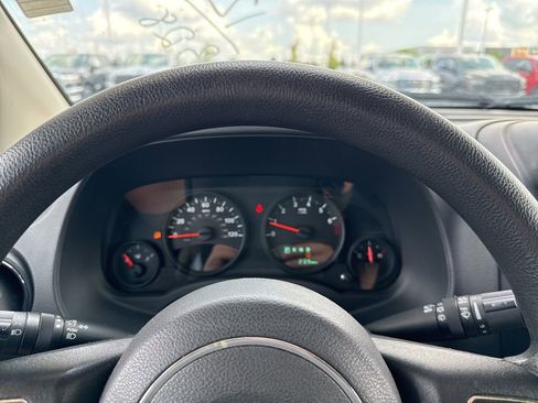 Used 2012 Jeep Compass Sport image 13