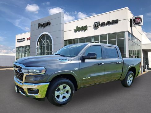 New 2026 RAM 1500 4x4 Crew Cab image 4