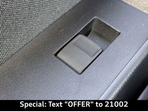 Used 2018 Toyota Corolla LE image 15