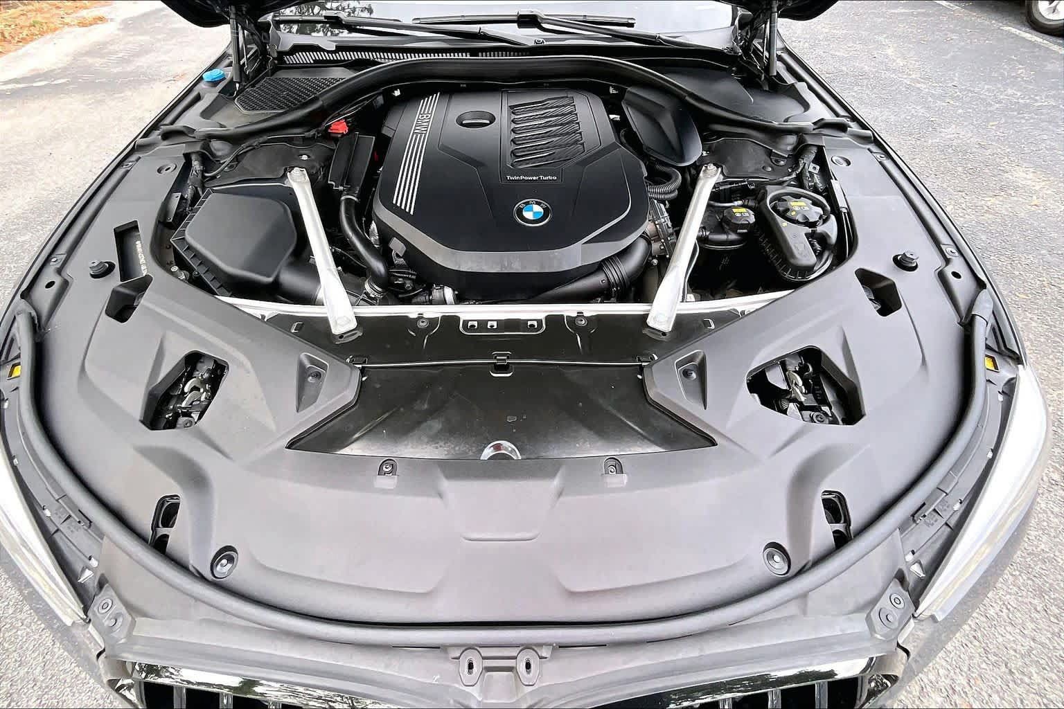 Used 2021 BMW 840i Gran Coupe xDrive w/ M Sport Package AWD/4WD image 32