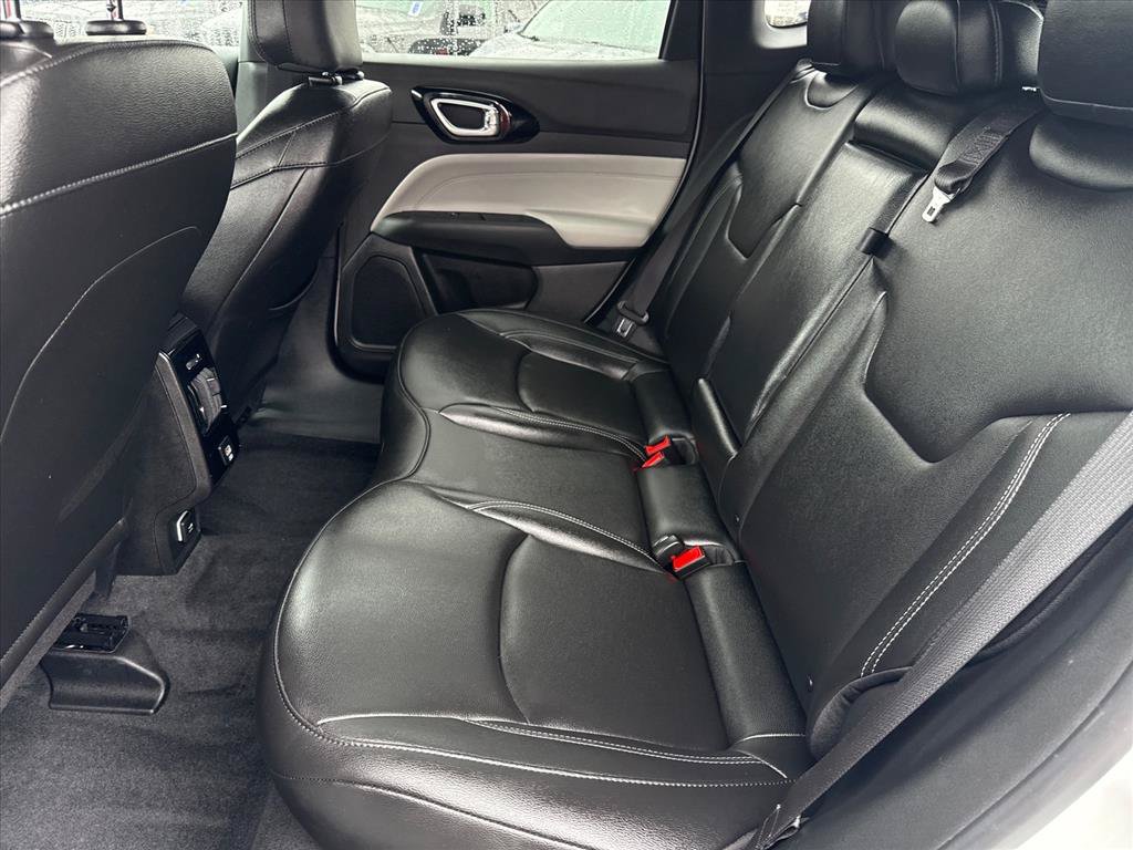 Used 2025 Jeep Compass Limited AWD/4WD image 24