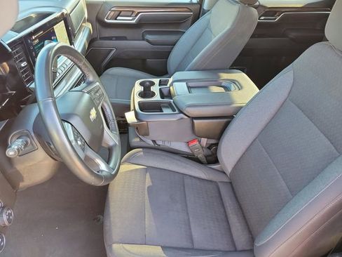 Used 2025 Chevrolet Silverado 1500 LT RWD image 9