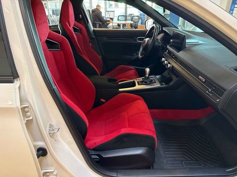 Used 2023 Honda Civic Type R image 13
