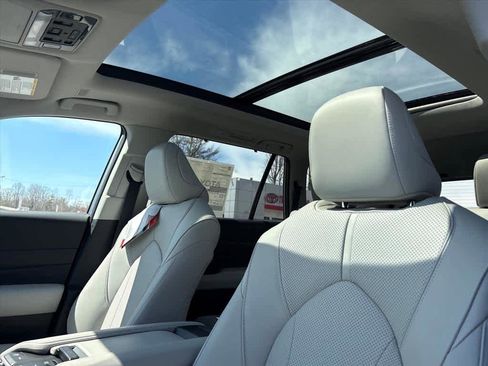 New 2026 Toyota Grand Highlander Limited image 22