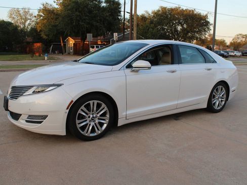 Used 2016 Lincoln MKZ w/ Equipment Group 300A Reserve image 12