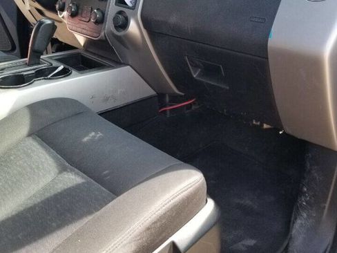 Used 2016 Ford Expedition EL XLT image 7