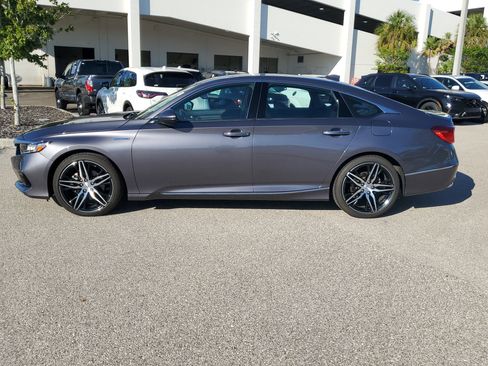 Used 2021 Honda Accord Touring image 7