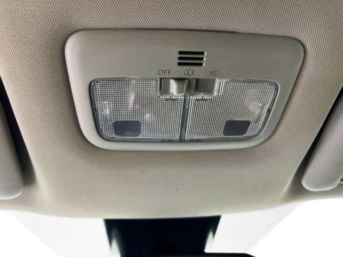 Used 2017 Toyota Corolla LE FWD image 22