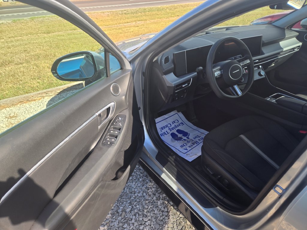 Used 2024 Hyundai Sonata SEL FWD image 6