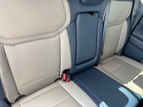 New 2025 Ford Maverick Lariat w/ 4K Tow Package image 18