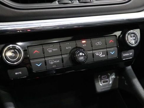 Used 2022 Jeep Compass High Altitude AWD/4WD image 30