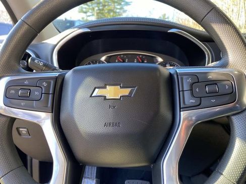 Used 2023 Chevrolet Blazer LT AWD/4WD image 12