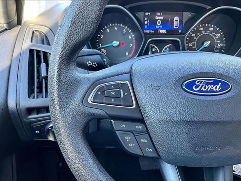 Used 2015 Ford Focus SE FWD image 24