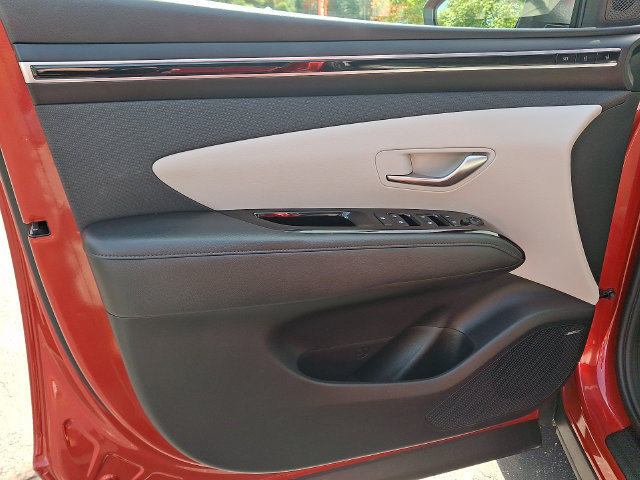 Used 2022 Hyundai Tucson Limited AWD/4WD image 13