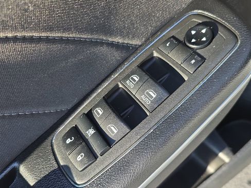 Used 2021 Dodge Charger R/T RWD image 8