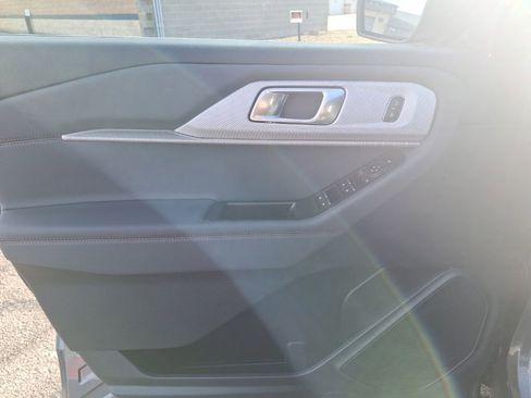 New 2026 Ford Explorer Active w/ Active Comfort Package image 20