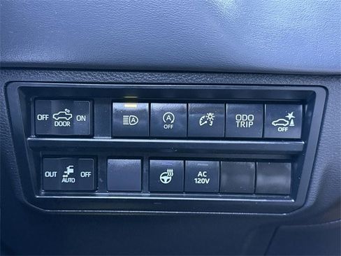 Used 2024 Toyota Tundra Platinum image 24