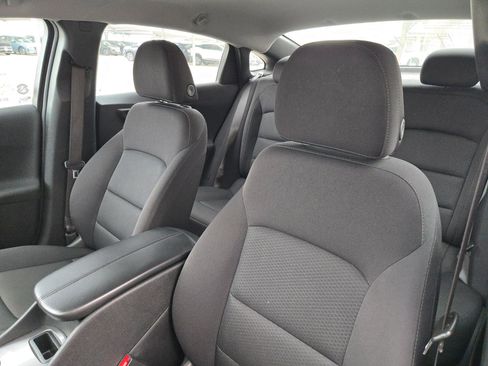 Used 2024 Chevrolet Malibu LT image 9