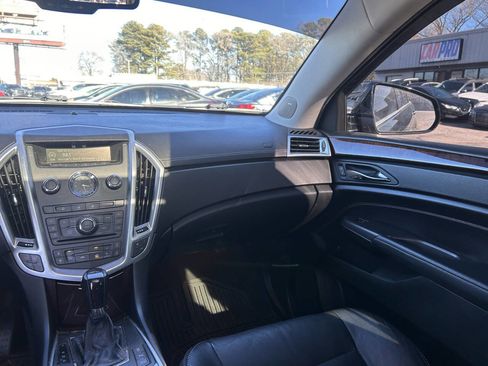 Used 2012 Cadillac SRX Luxury image 8