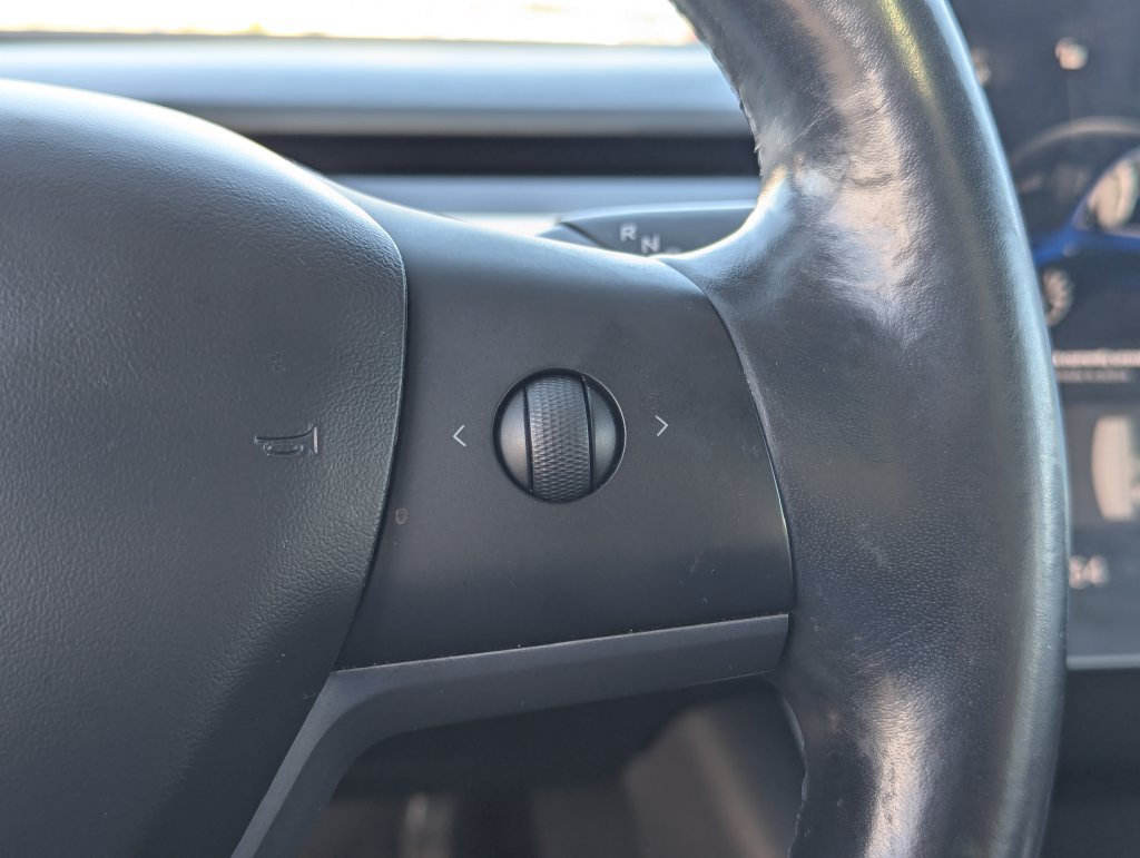 Used 2018 Tesla Model 3 AWD/4WD image 17