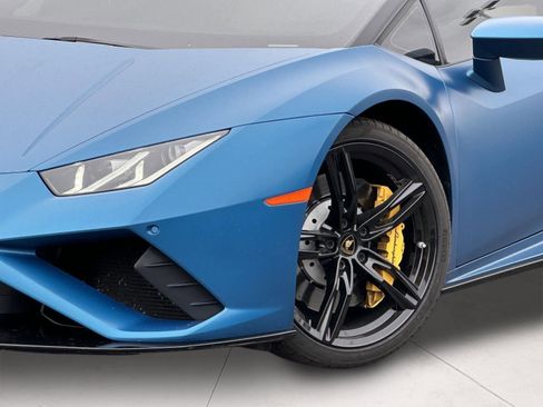 Used 2020 Lamborghini Huracan EVO RWD image 56
