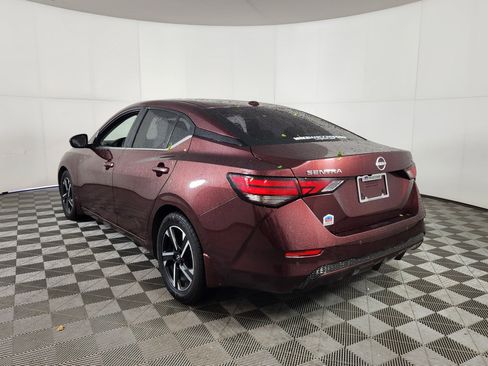Used 2024 Nissan Sentra SV FWD image 5