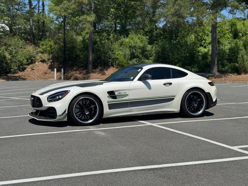 Used 2020 Mercedes-Benz AMG GT R image 4