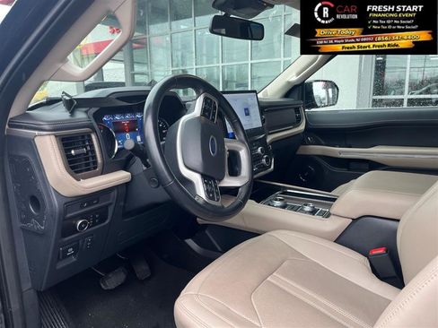 Used 2024 Ford Expedition Max Limited AWD/4WD image 16