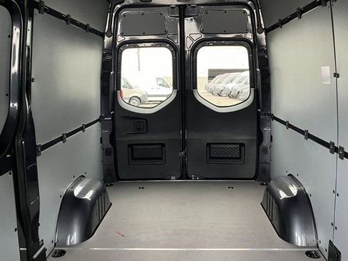 New 2024 Mercedes-Benz Sprinter 144 Cargo image 13