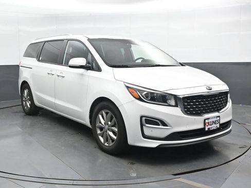 Used 2020 Kia Sedona EX FWD image 5