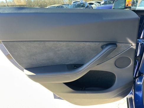 Used 2024 Tesla Model Y Long Range image 28