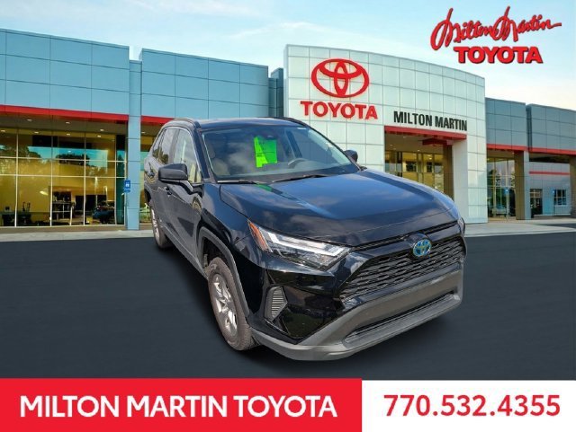 Used 2024 Toyota RAV4 LE AWD/4WD image 1