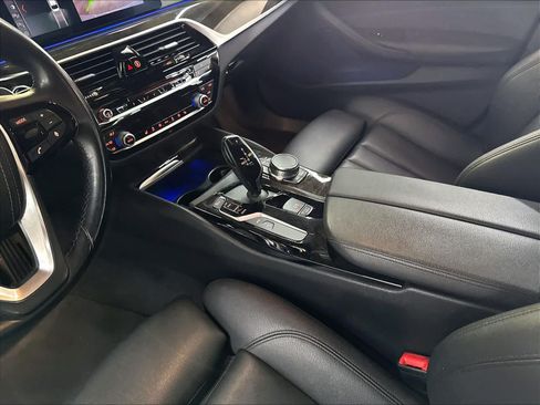 Used 2019 BMW 530e RWD image 19