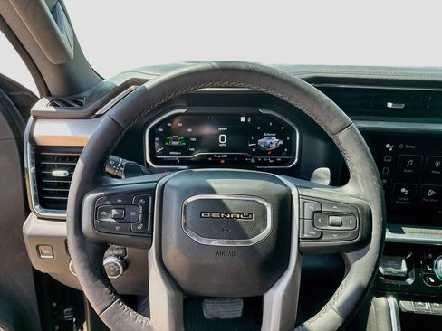 Used 2023 GMC Sierra 1500 Denali w/ Denali Reserve Package AWD/4WD image 14