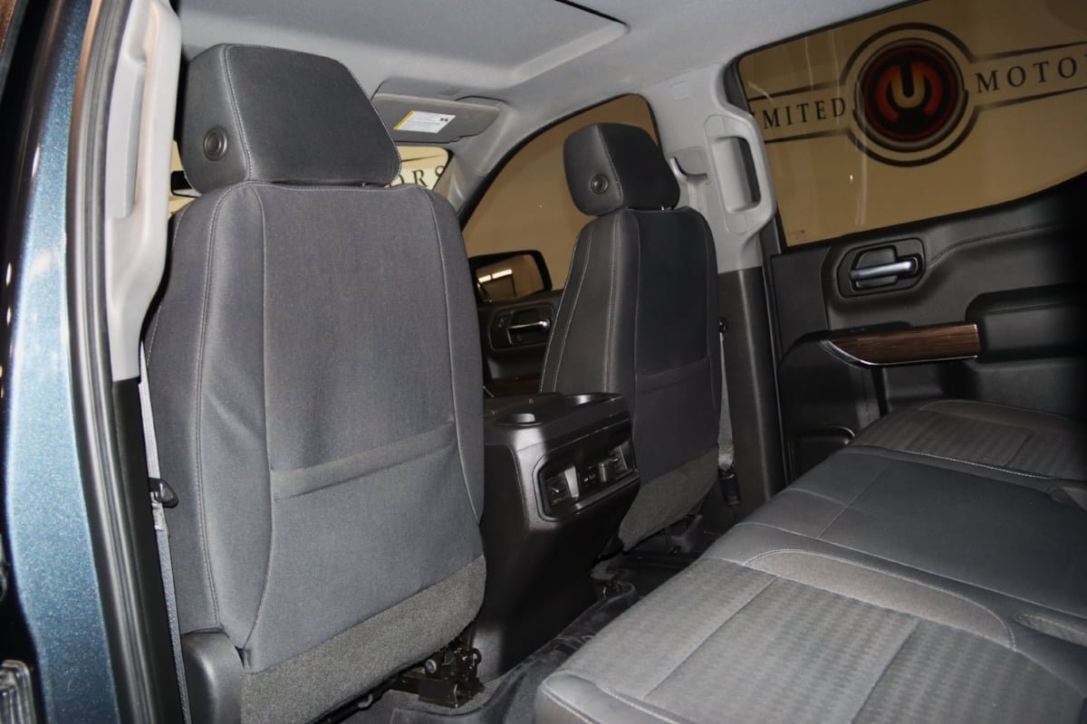 Used 2019 Chevrolet Silverado 1500 RST AWD/4WD image 59