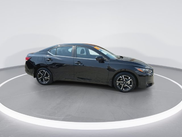 Used 2025 Nissan Sentra SV w/ Trunk Package FWD image 9