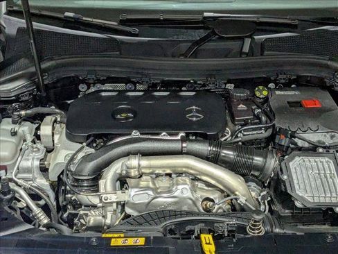 Certified 2025 Mercedes-Benz GLA 250 image 25