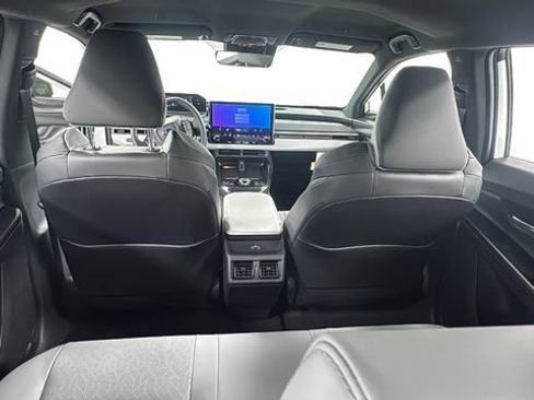 New 2026 Subaru Solterra Premium image 18