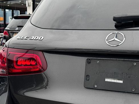Used 2021 Mercedes-Benz GLC 300 GLC 300 w/ Premium Package image 7