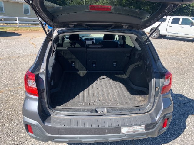 Used 2018 Subaru Outback 2.5i Limited AWD/4WD image 11