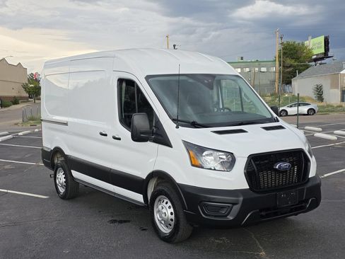 Used 2023 Ford Transit 250 Medium Roof AWD image 4