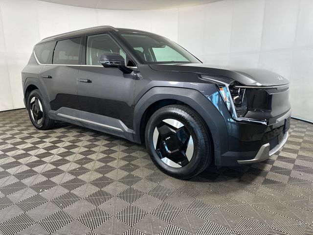 Used 2024 Kia EV9 Wind AWD/4WD image 3